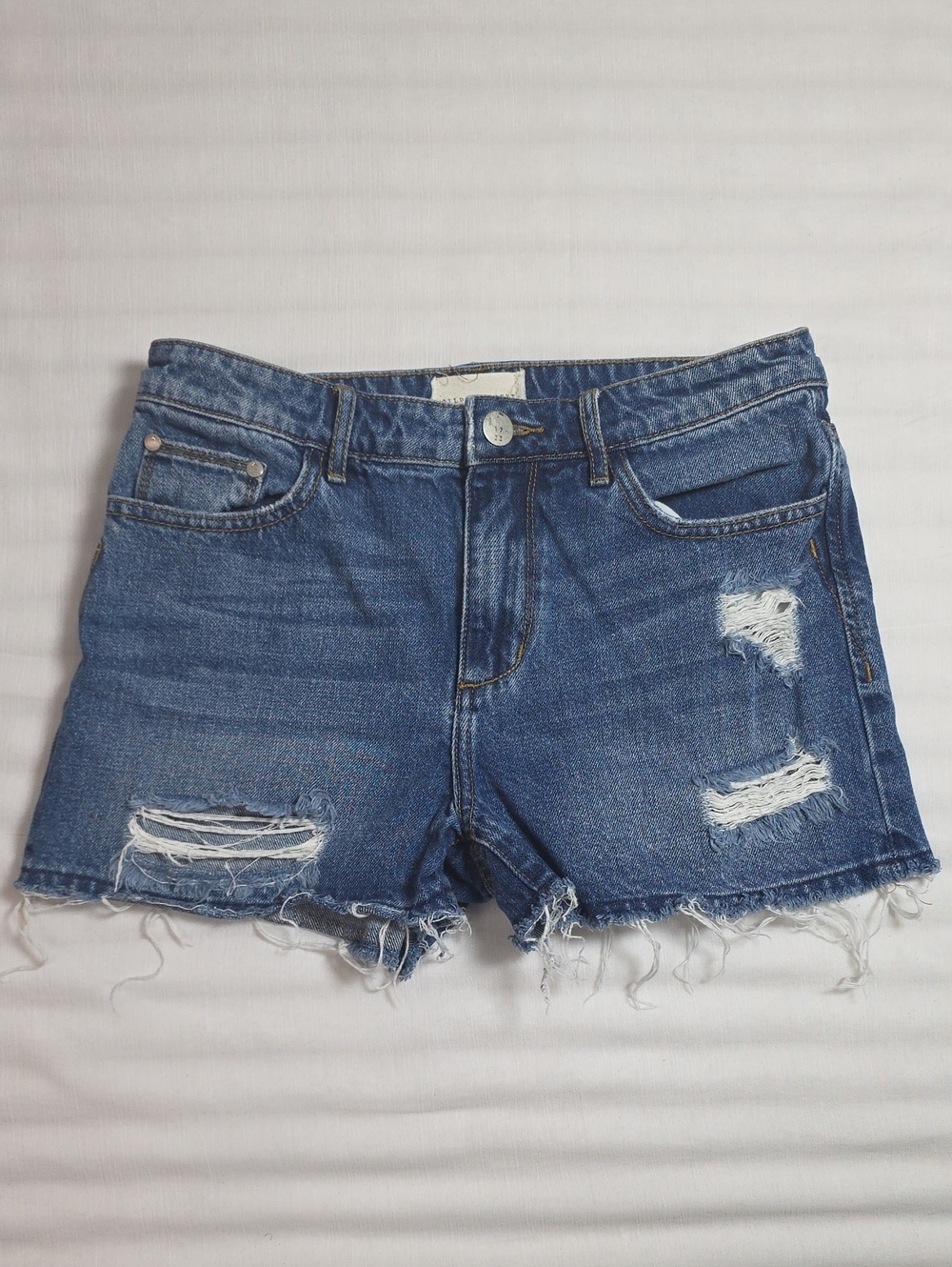 0750 Gilded Intent Distressed Blue Denim Cutoff‎ Shorts; Size 27